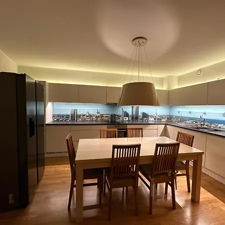 2-bedroom In Kadriorg Lejlighed *